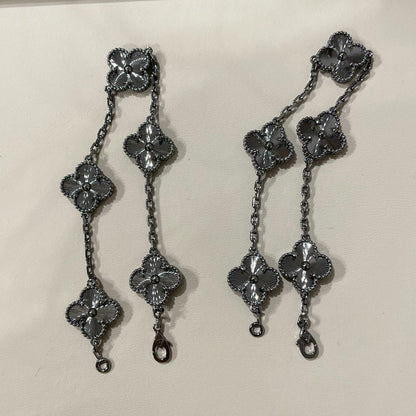 [Dawnora Jewelry]CLOVER 5 MOTIF BLACK BRACELET