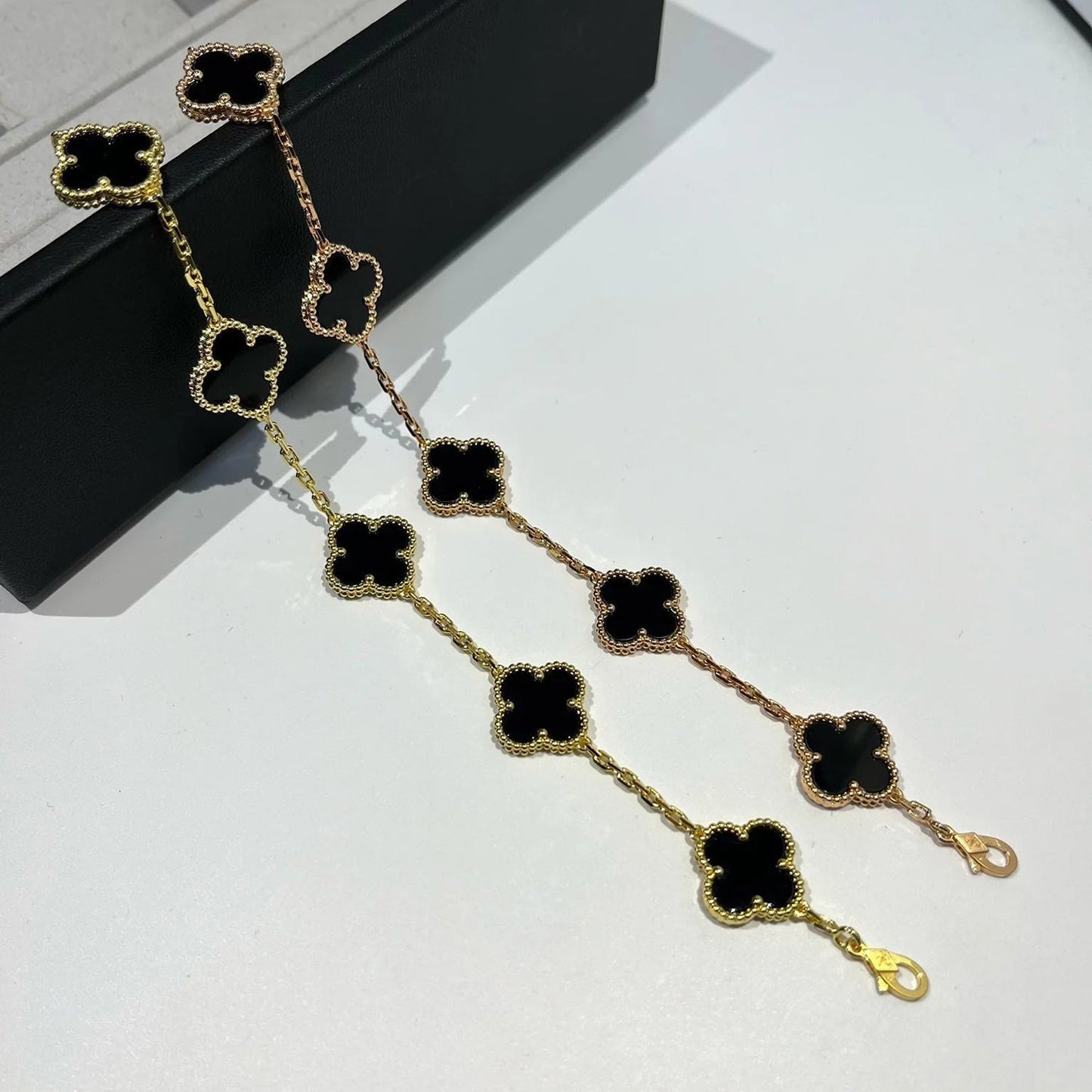 [Dawnora Jewelry] CLOVER 5 MOTIF ONYXS BRACELET COLLECTION