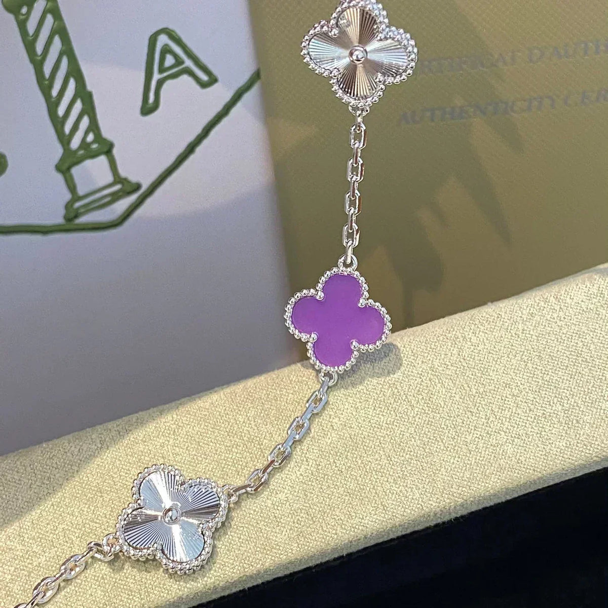 [Dawnora Jewelry] CLOVER 5 MOTIF VIOLET BRACELET COLLECTION
