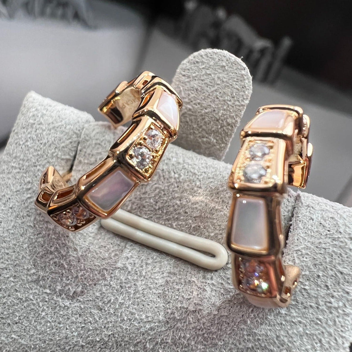 [Dawnora Jewelry]SERPENTI MOP PINK GOLD EARRINGS