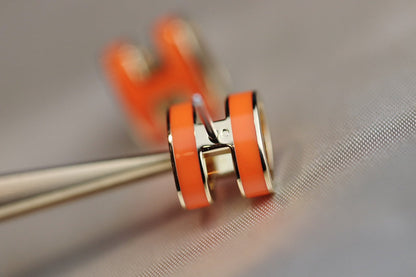 [Dawnora Jewelry]MINI POP H EARRINGS ORANGE
