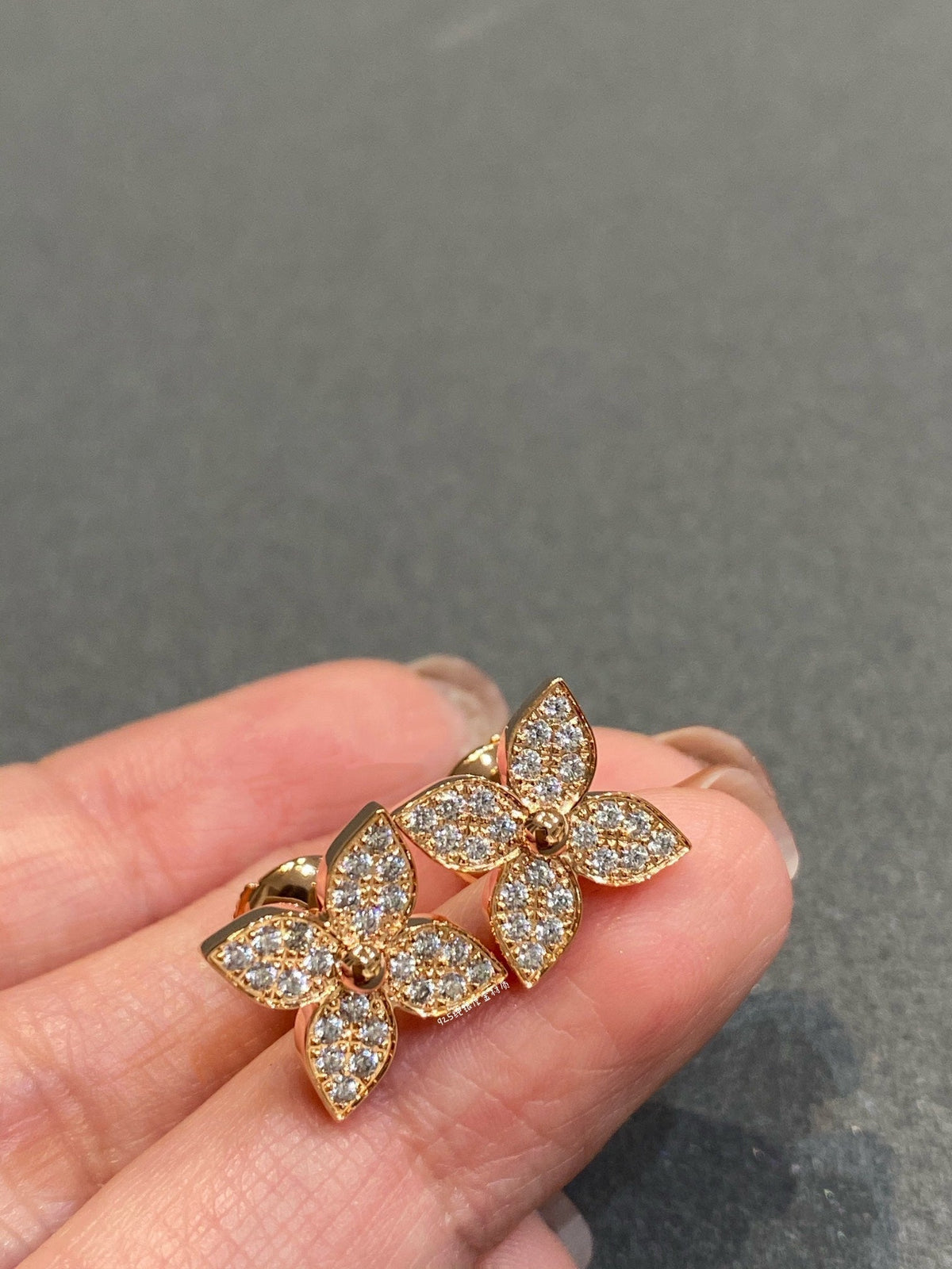 [Dawnora Jewelry]STAR DIAMOND EARRINGS