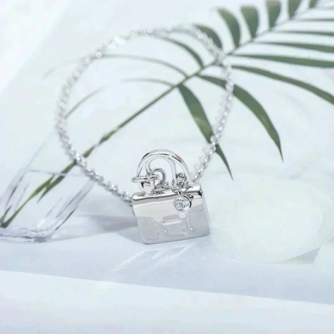 [Dawnora Jewelry]AMULETTE PEDANT SILVER NECKLACE