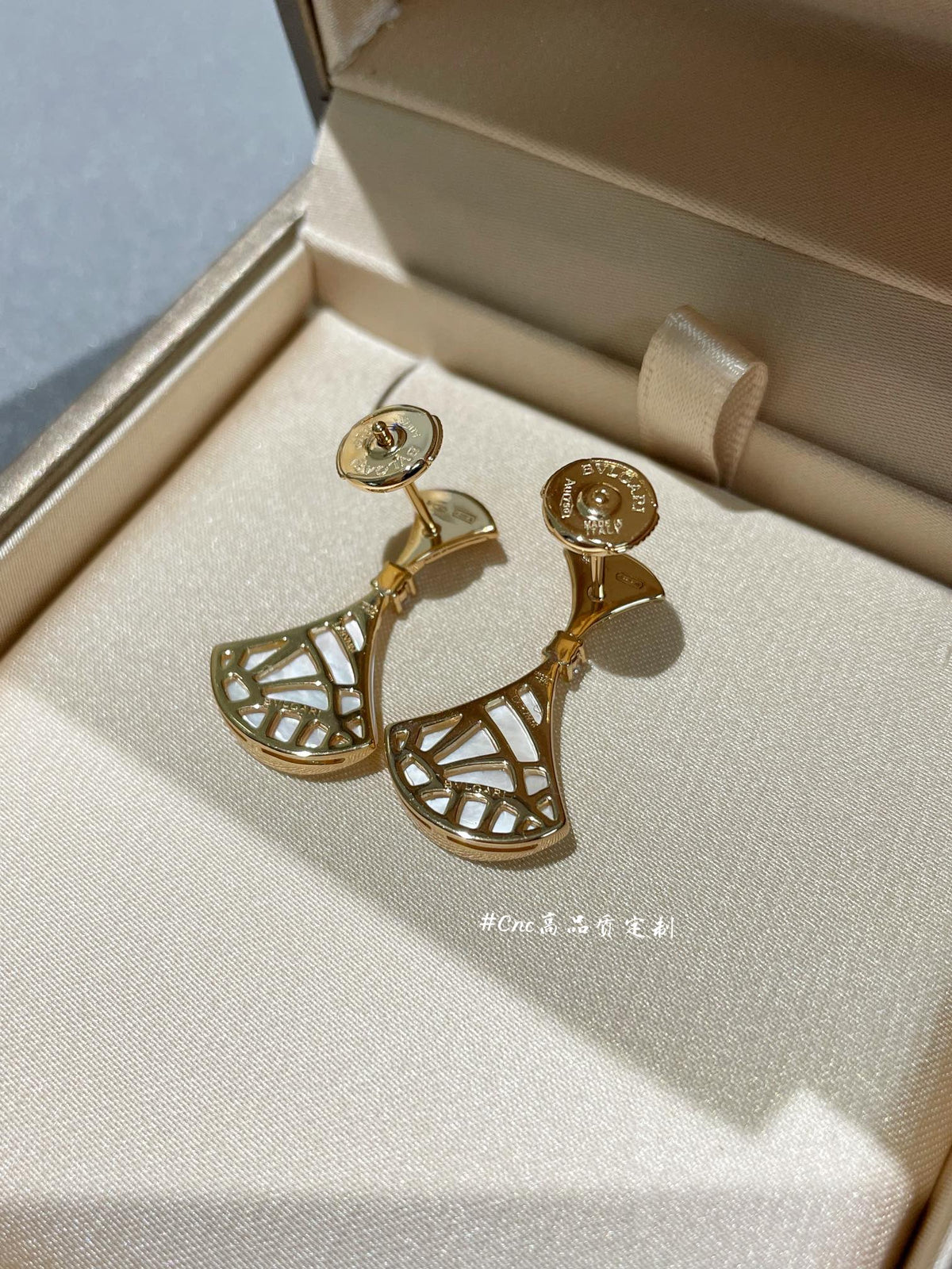 [Dawnora Jewelry]DREAM MOP 1 DIAMOND EARRINGS