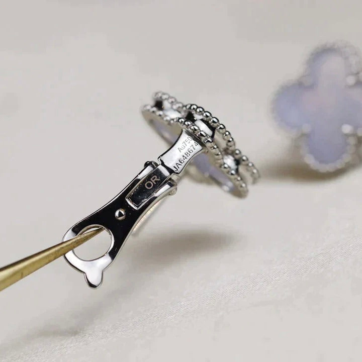 [Dawnora Jewelry]CLOVER MEDIUM 1 MOTIFS  WHITE MOP EARRINGS SILVER