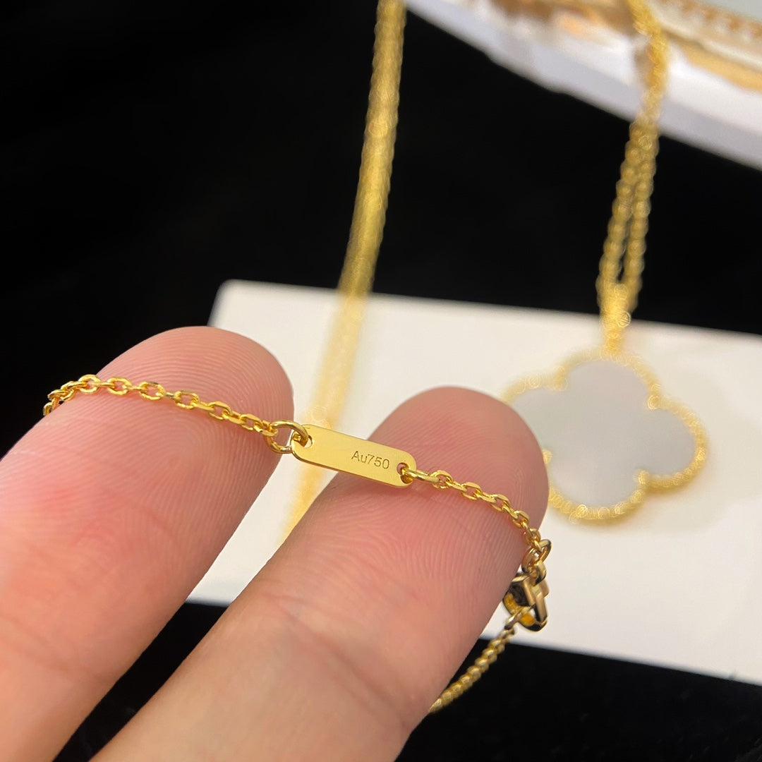 [Dawnora Jewelry]CLOVER 25MM MOP LARGE PENDANT NECKLACE