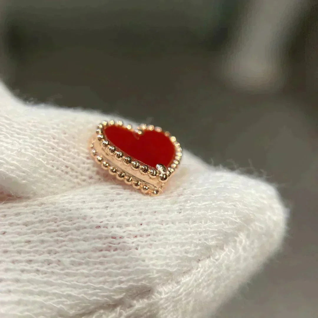 [Dawnora Jewelry]HEART CARNELIAN STUD EARRINGS