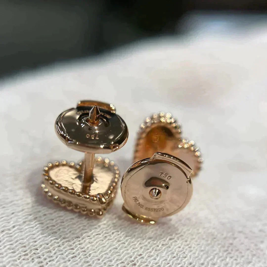 [Dawnora Jewelry]HEART CARNELIAN STUD EARRINGS