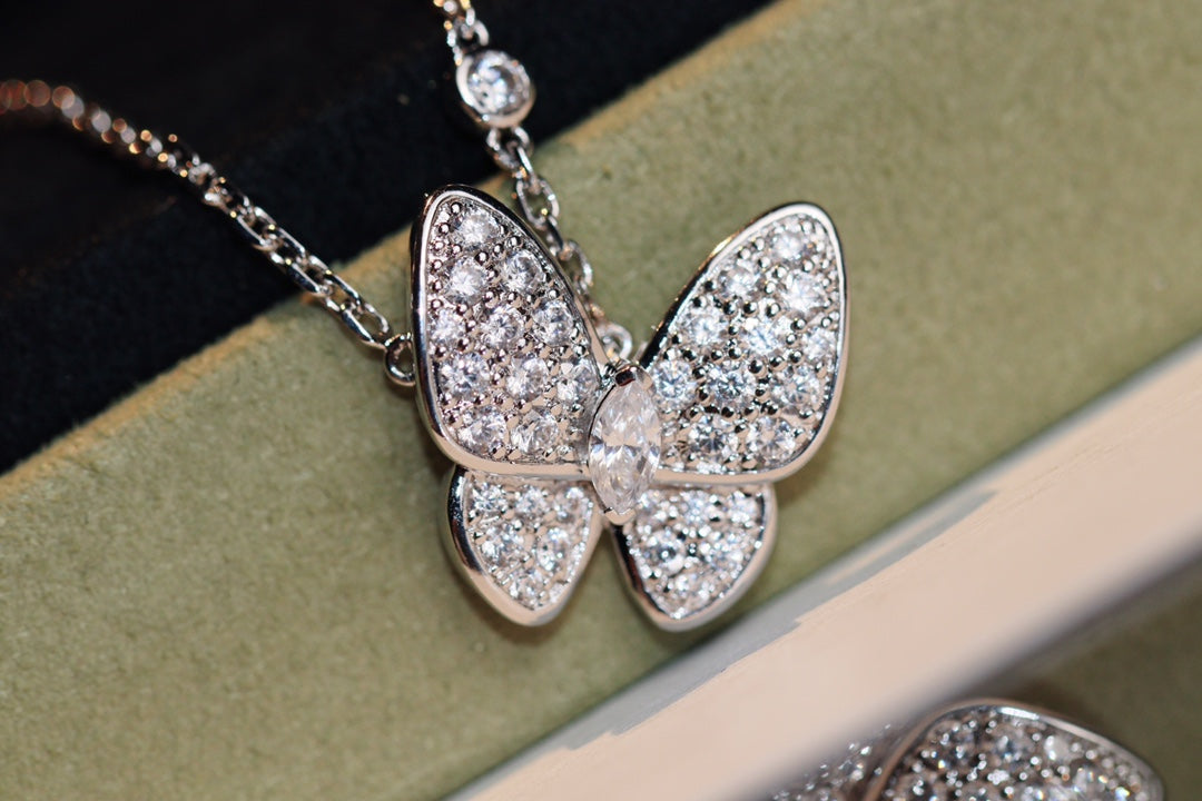 [Dawnora Jewelry]BUTTERFLY DIAMOND NECKLACE