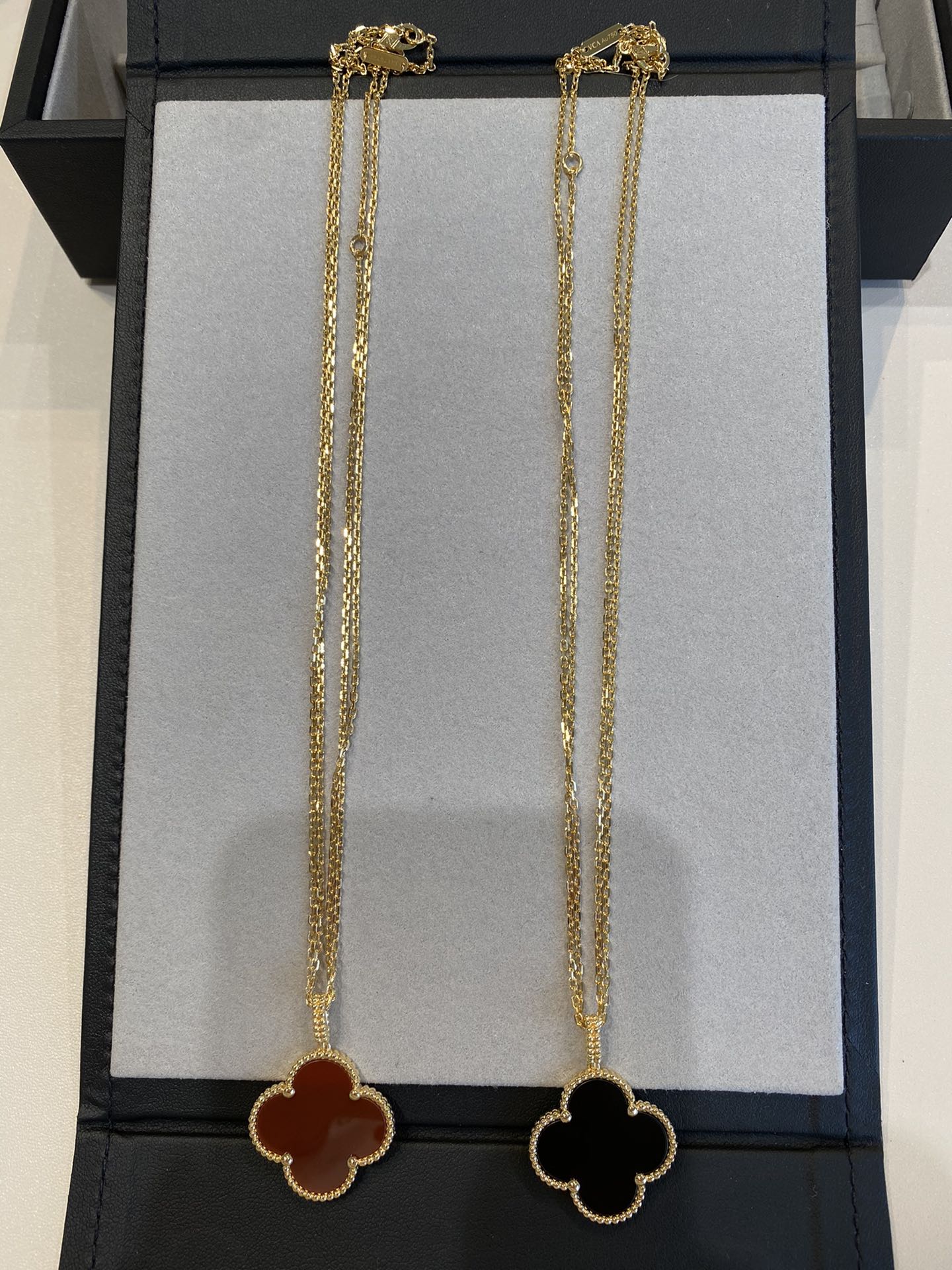 [Dawnora Jewelry]CLOVER 25MM NECKLACE GOLD CARNELIAN