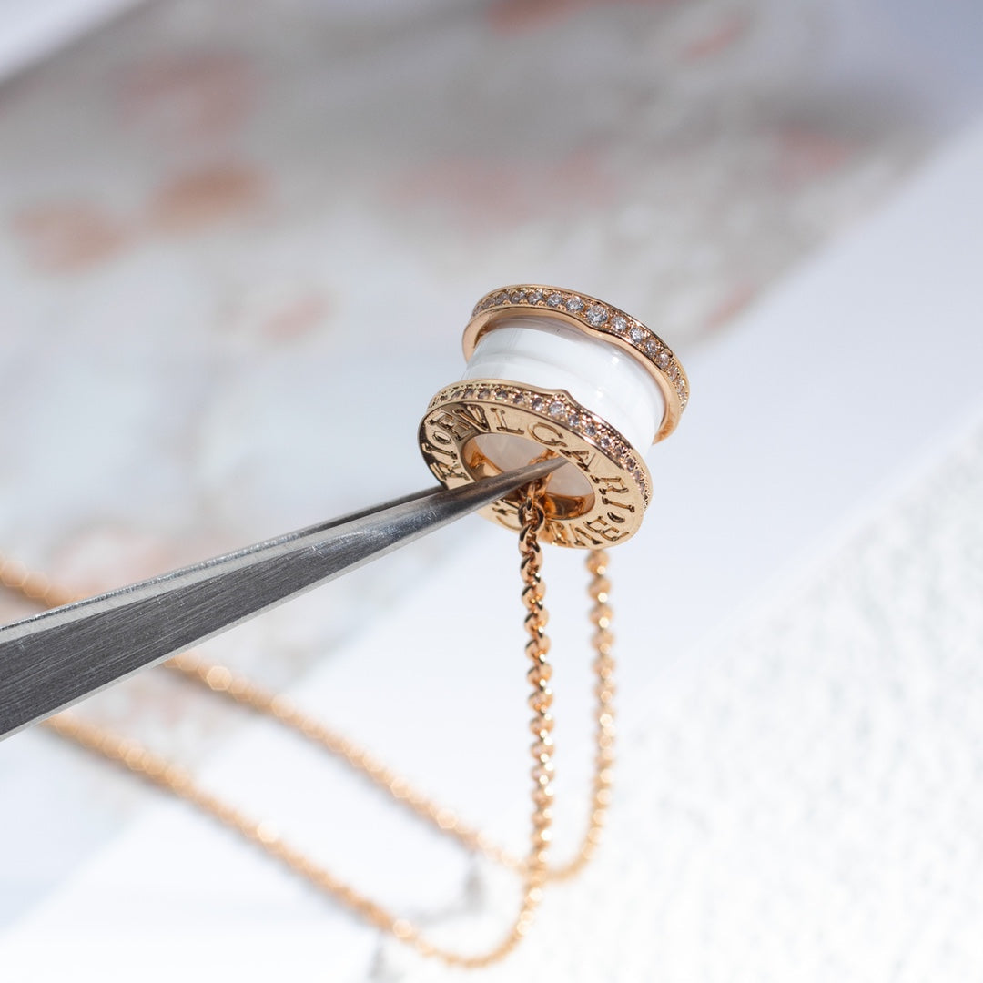 [Dawnora Jewelry]ZERO 1 WHITE CERAMIC PINK GOLD DIAMOND NECKLACE