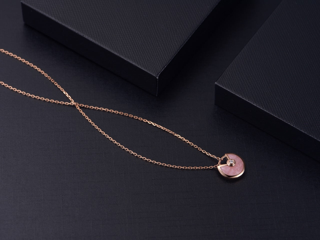 [Dawnora Jewelry]AMULETTE ROSE GOLD PINK MOP NECKLACE