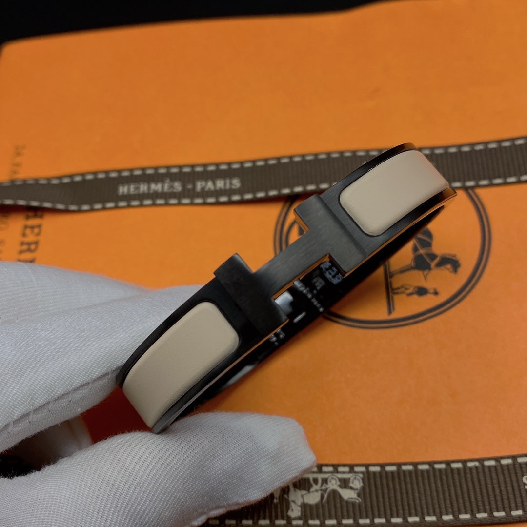 [Dawnora Jewelry]H BRACELET 12MM BLACK BEIGE CERAMIC