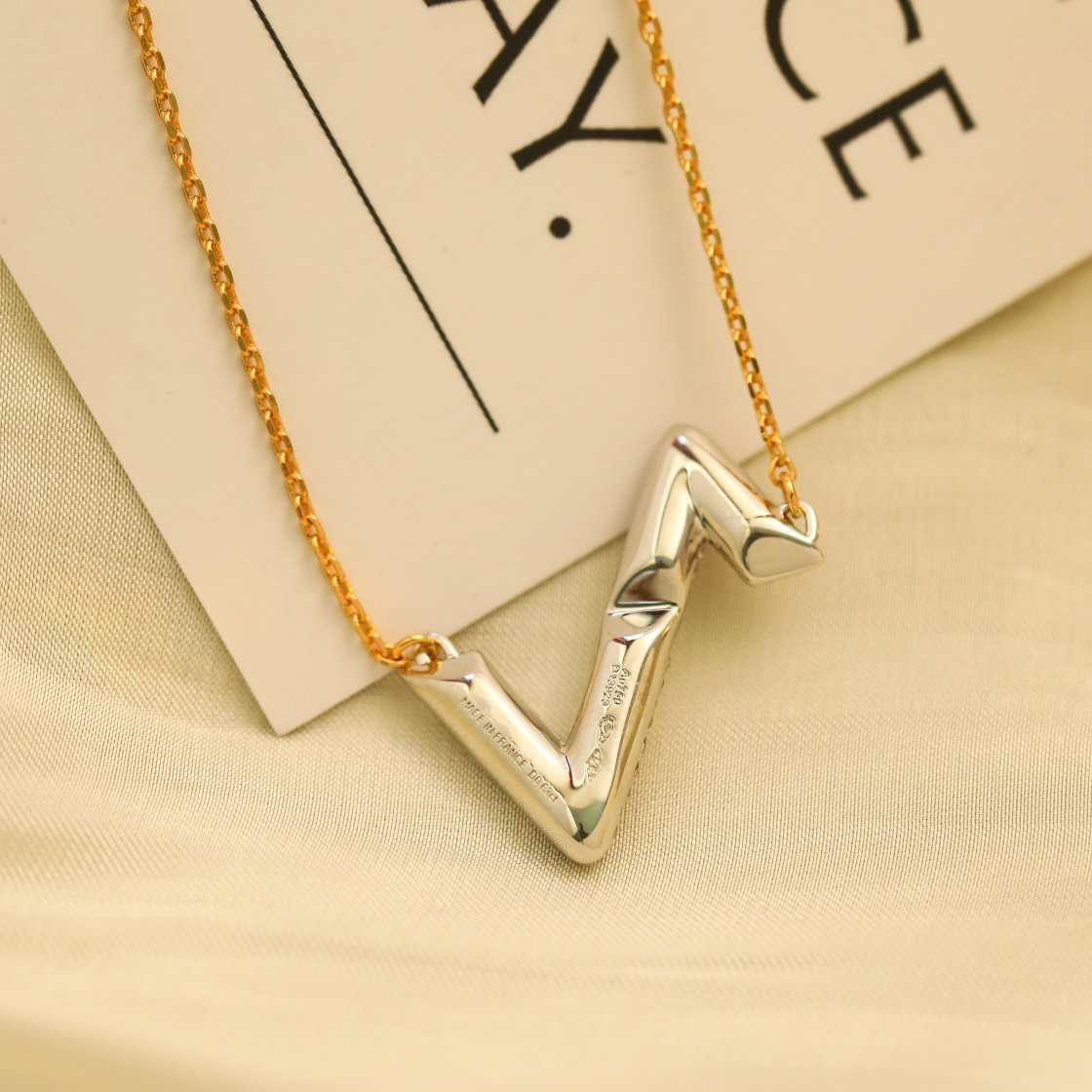 [Dawnora Jewelry]VOLT SILVER DIAMOND PEDANT NECKLACE