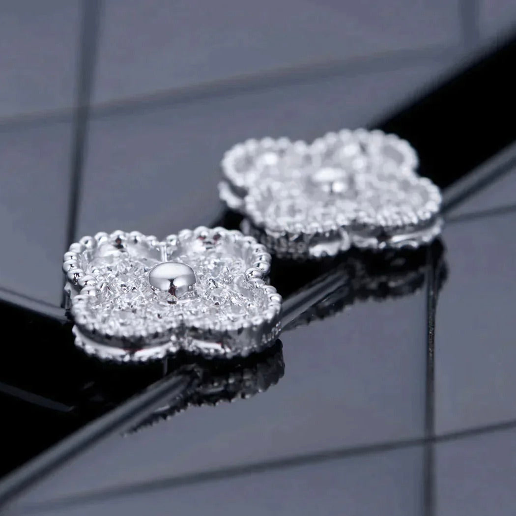 [Dawnora Jewelry]CLOVER 1 MOTIFS DIAMOND STUD EARRINGS SILVER
