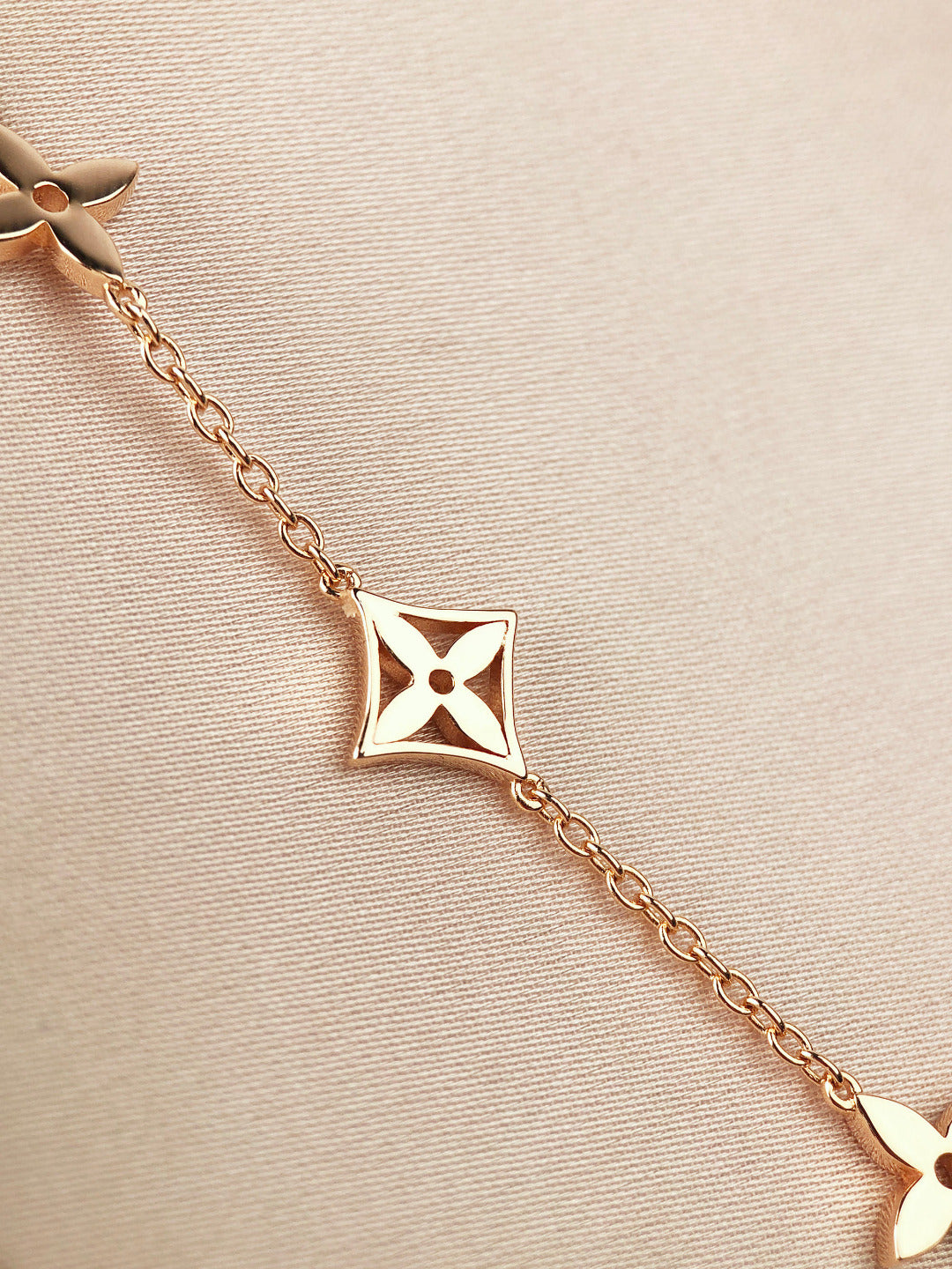 [Dawnora Jewelry]STAR AND SUN 7 MOTIFS GOLD BRACELET