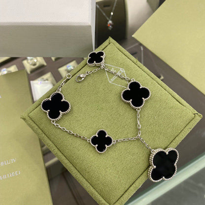 [Dawnora Jewelry]CLOVER 5 MOTIFS SIVLER ONYX BRACELET
