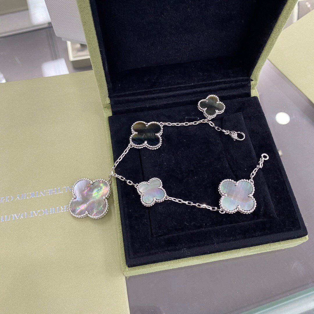 [Dawnora Jewelry]CLOVER 5 MOTIFS SIVLER DARK MOP BRACELET