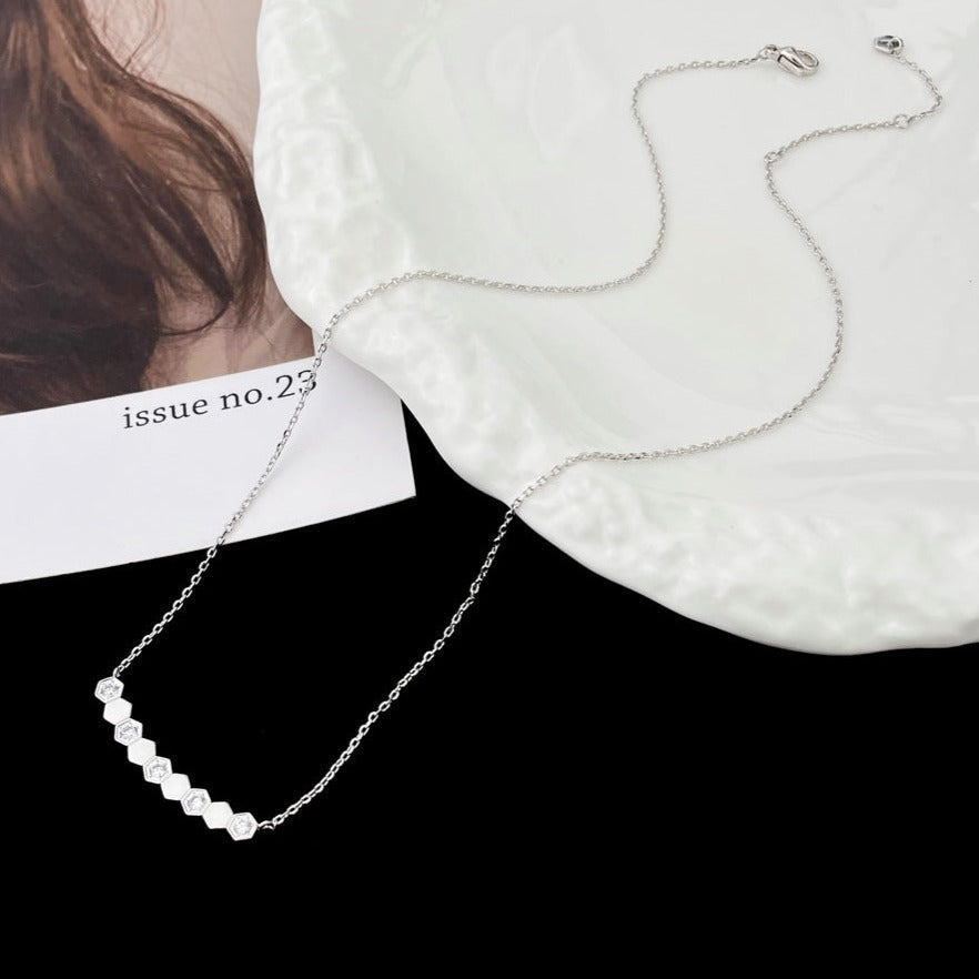 [Dawnora Jewelry]BEE MY LOVE DIAMOND NECKLACE