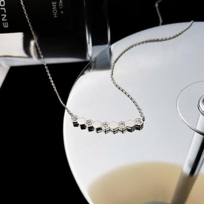 [Dawnora Jewelry]BEE MY LOVE DIAMOND NECKLACE