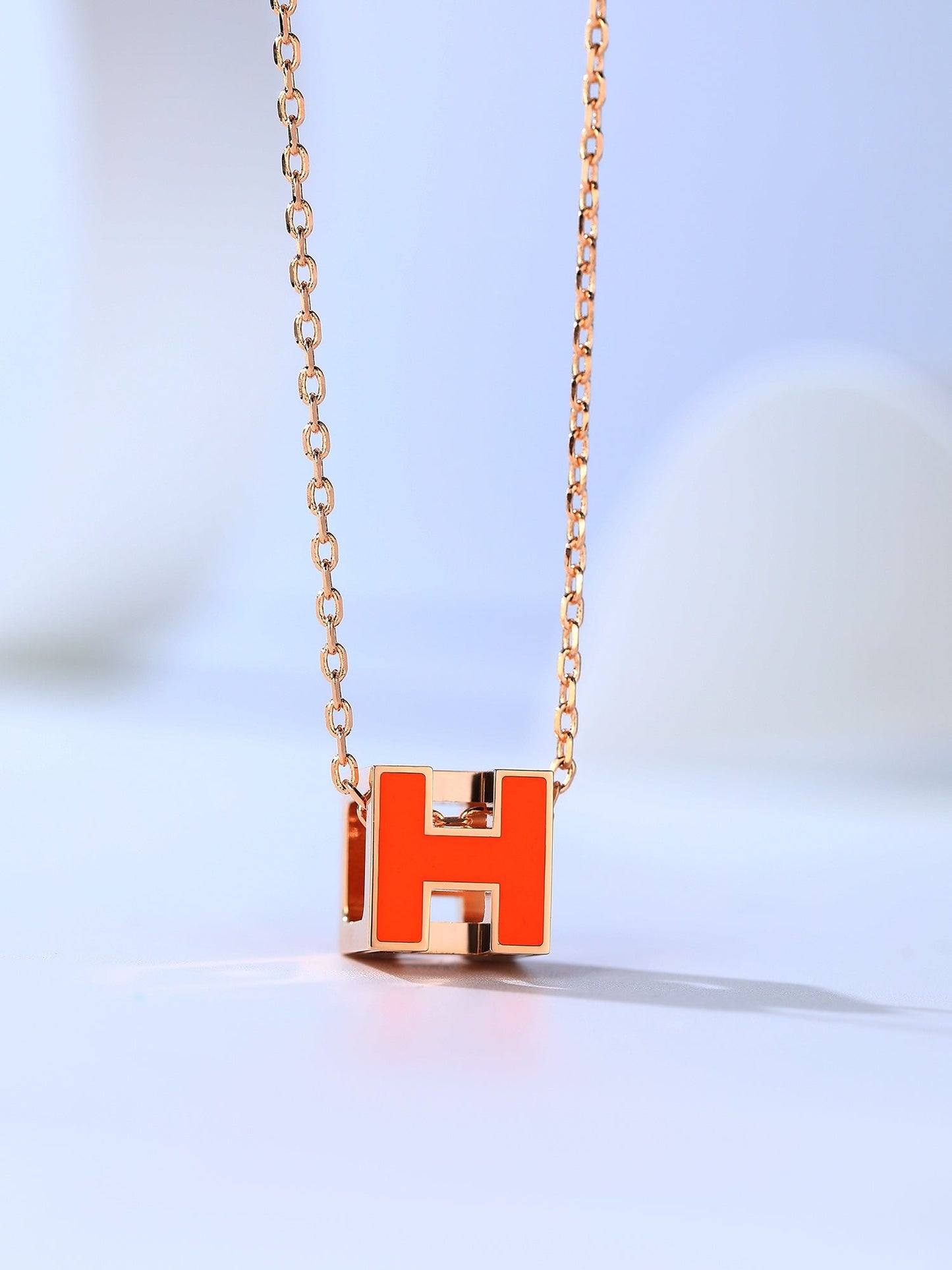 [Dawnora Jewelry]H CAGE PINK GOLD NECKLACE