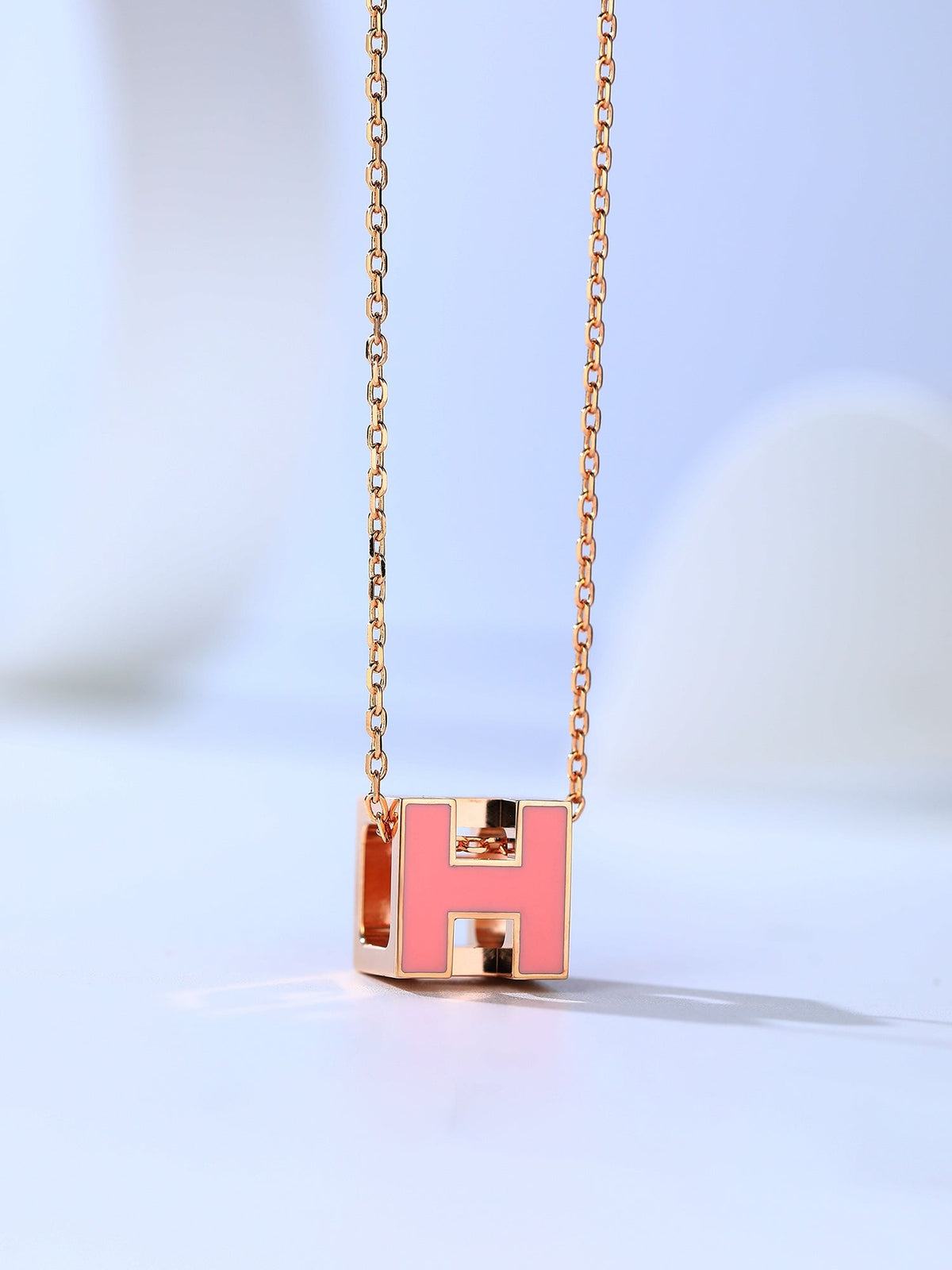 [Dawnora Jewelry]H CAGE PINK GOLD NECKLACE