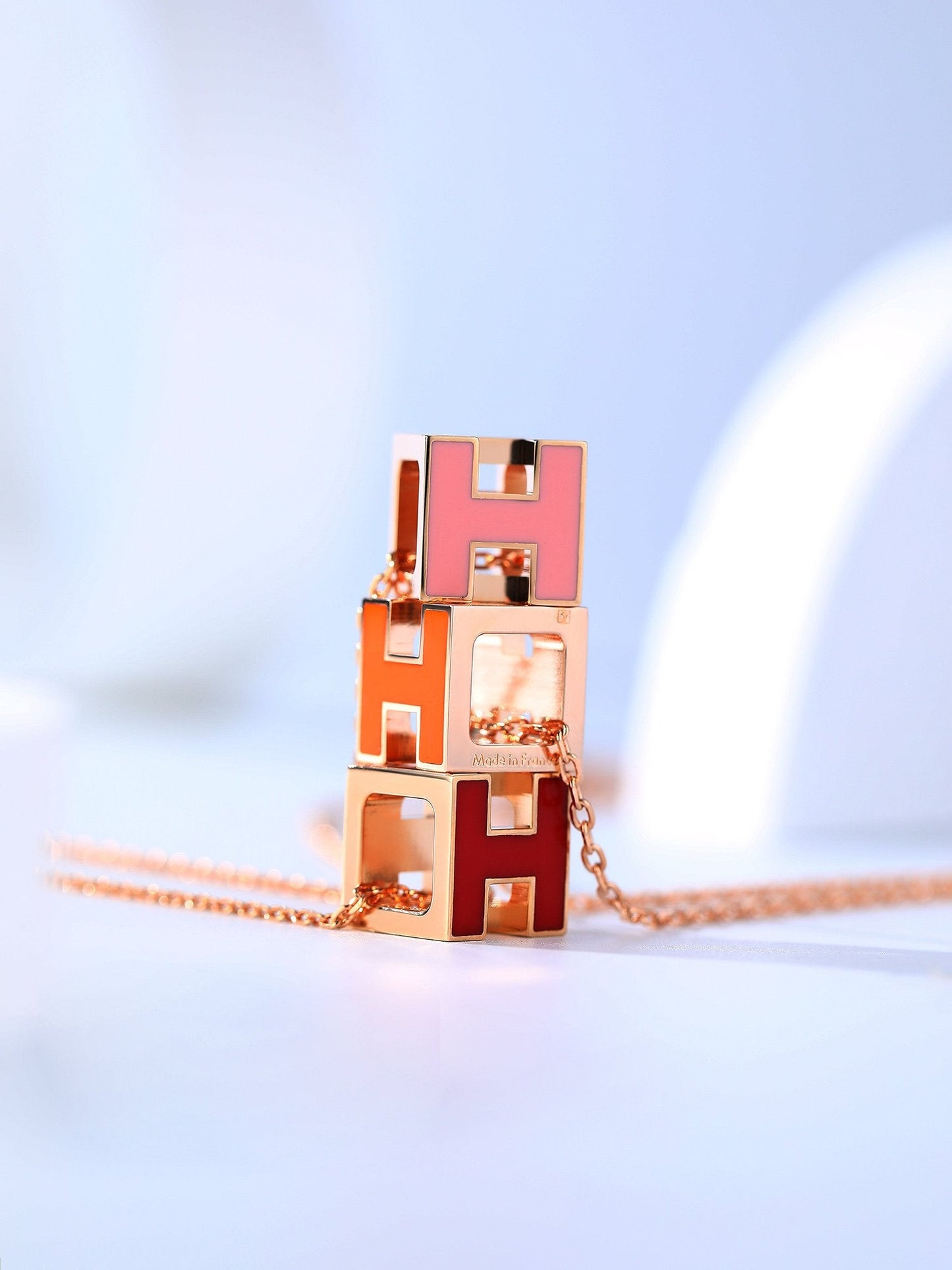 [Dawnora Jewelry]H CAGE PINK GOLD NECKLACE
