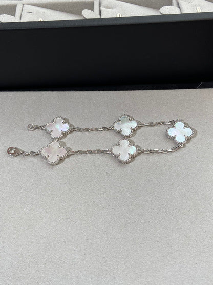 [Dawnora Jewelry]CLOVER WHITE PEARL MOP 5 MOTIF BRACELET COLLECTION