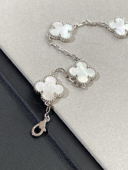 [Dawnora Jewelry]CLOVER WHITE PEARL MOP 5 MOTIF BRACELET COLLECTION