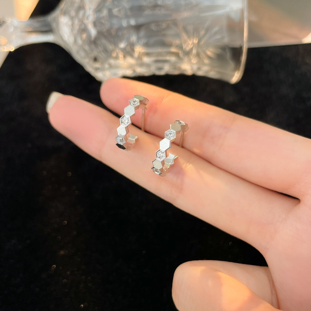 [Dawnora Jewelry]BEE LOVE DIAMOND HOOP EARRINGS