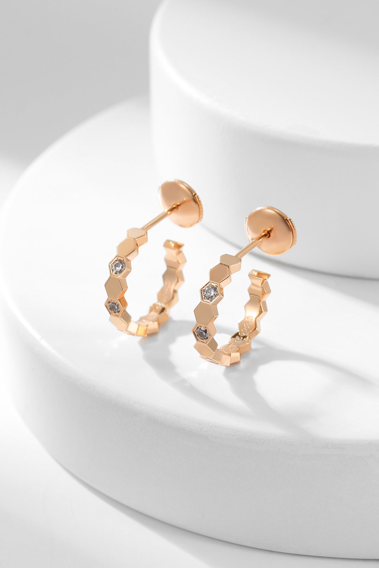 [Dawnora Jewelry]BEE LOVE DIAMOND HOOP EARRINGS
