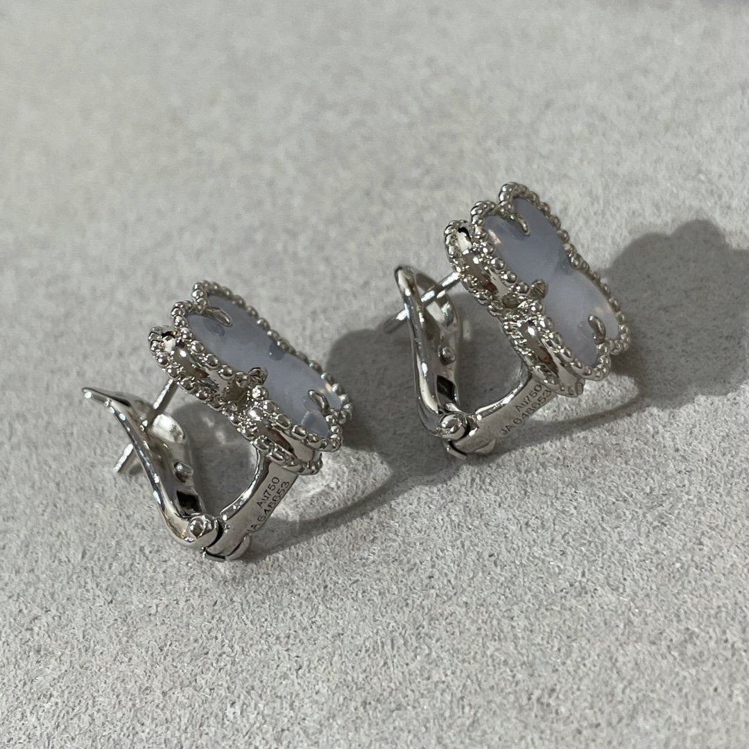 [Dawnora Jewelry]CLOVER CHALCEDONY SILVER STUD EARRINGS