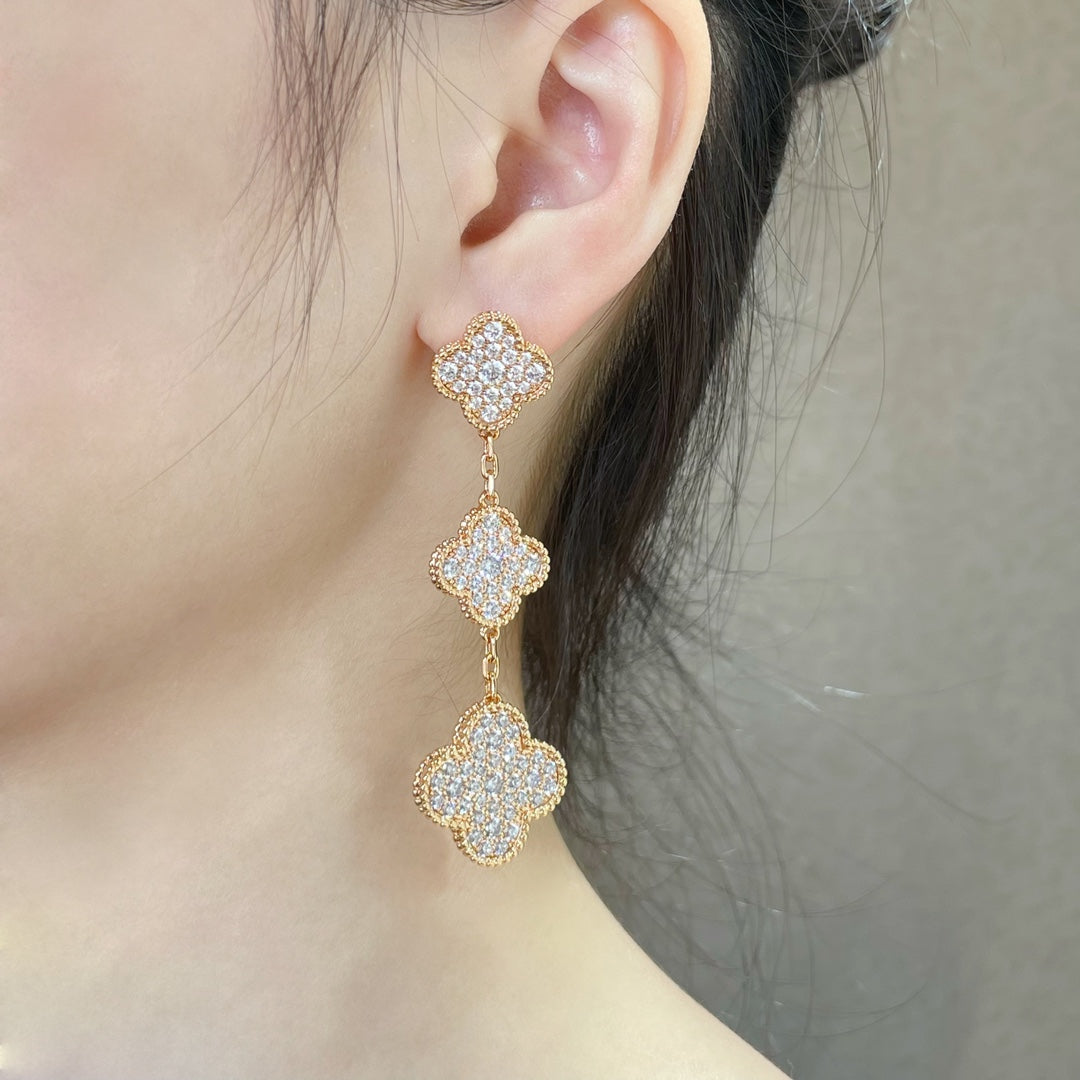 [Dawnora Jewelry]CLOVER 3 MOTIFS DIAMOND PAVED ROSE GOLD EARRINGS