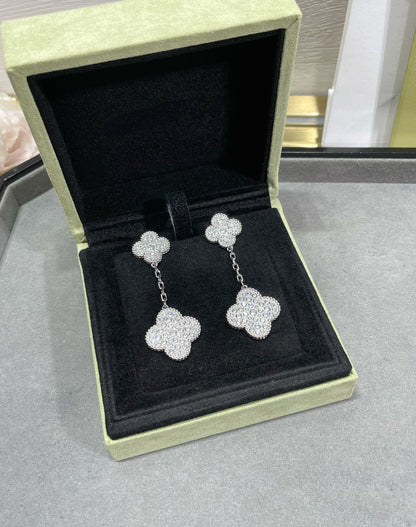 [Dawnora Jewelry]CLOVER 2 MOTIFS DIAMOND PAVED SILVER EARRINGS