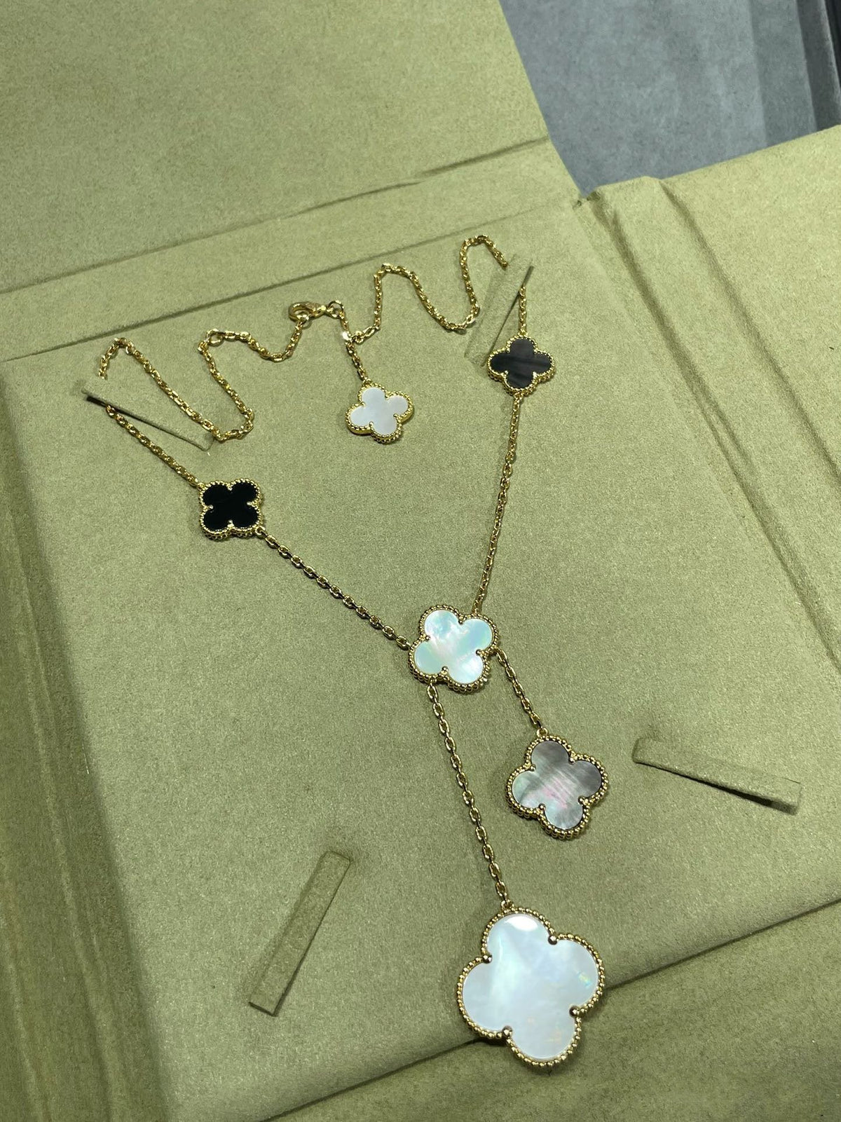 [Dawnora Jewelry]CLOVER 6 MOTIF MOP ONYX GOLD NECKLACE