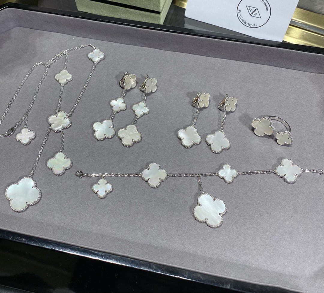 [Dawnora Jewelry]CLOVER 5 MOTIF WHITE MOP SILVER BRACELET