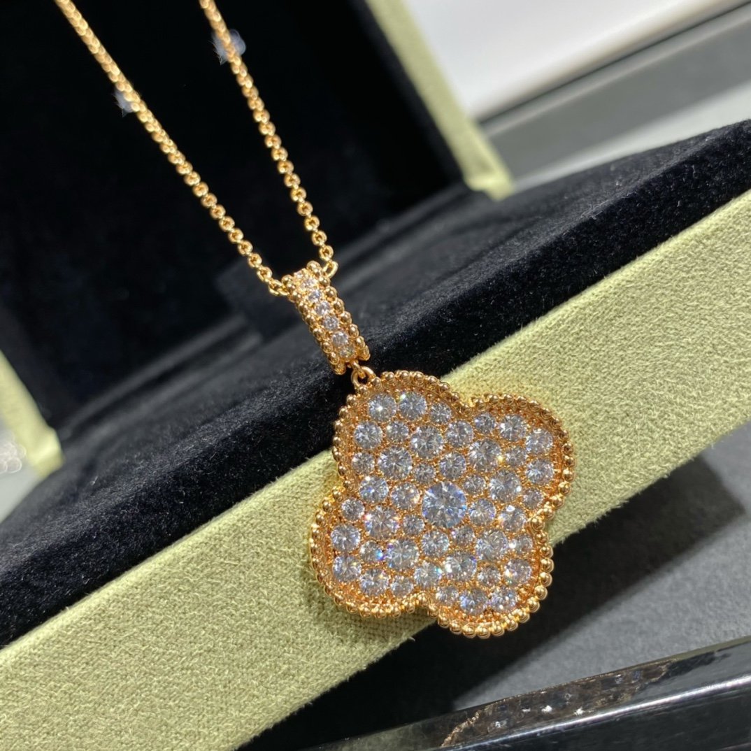 [Dawnora Jewelry]CLOVER 25MM LARGE PEDANT DIAMOND PAVED LONG NECKLACE