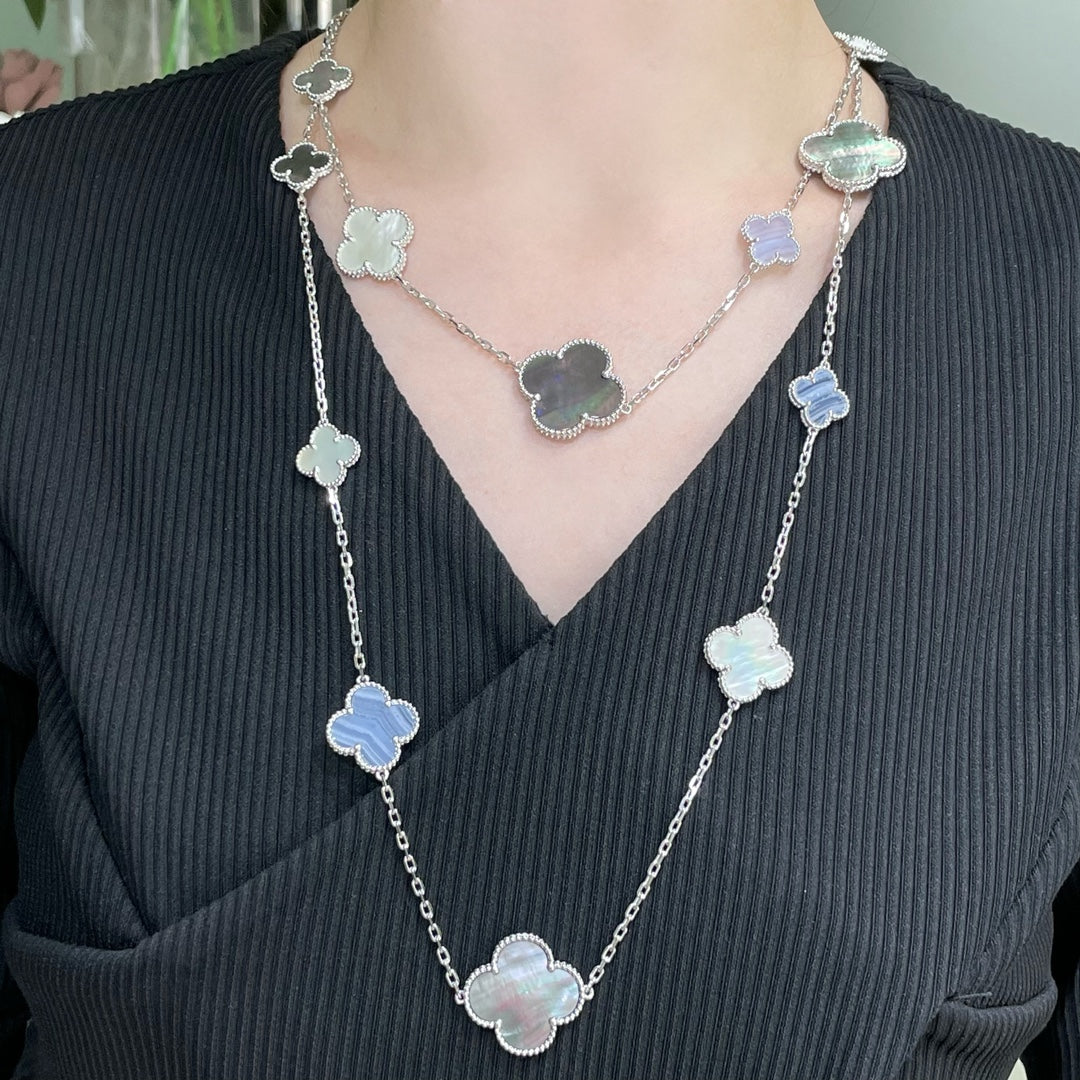 [Dawnora Jewelry]CLOVER 16 MOTIF CHALCEDONY MOP SILVER NECKLACE
