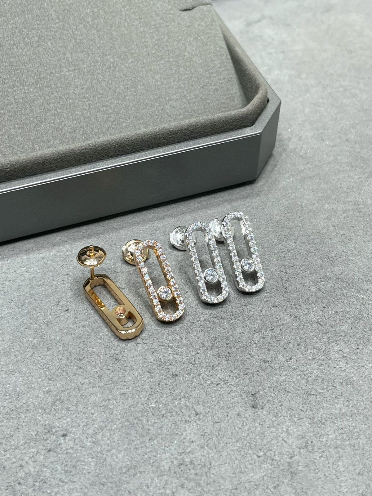 [Dawnora Jewelry]MOVE UNO STUD DIAMOND PAVED EARRINGS