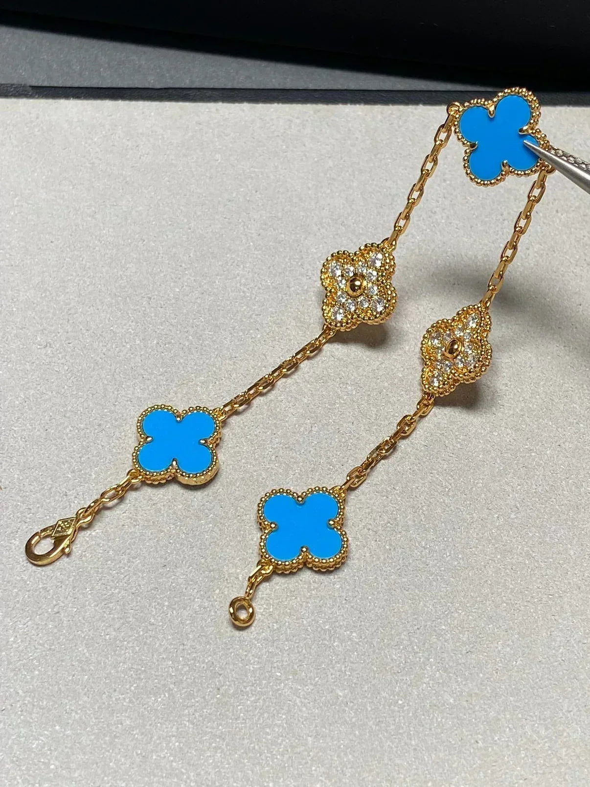 [Dawnora Jewelry] CLOVER 5 MOTIF BLUE AGATE BRACELET COLLECTION
