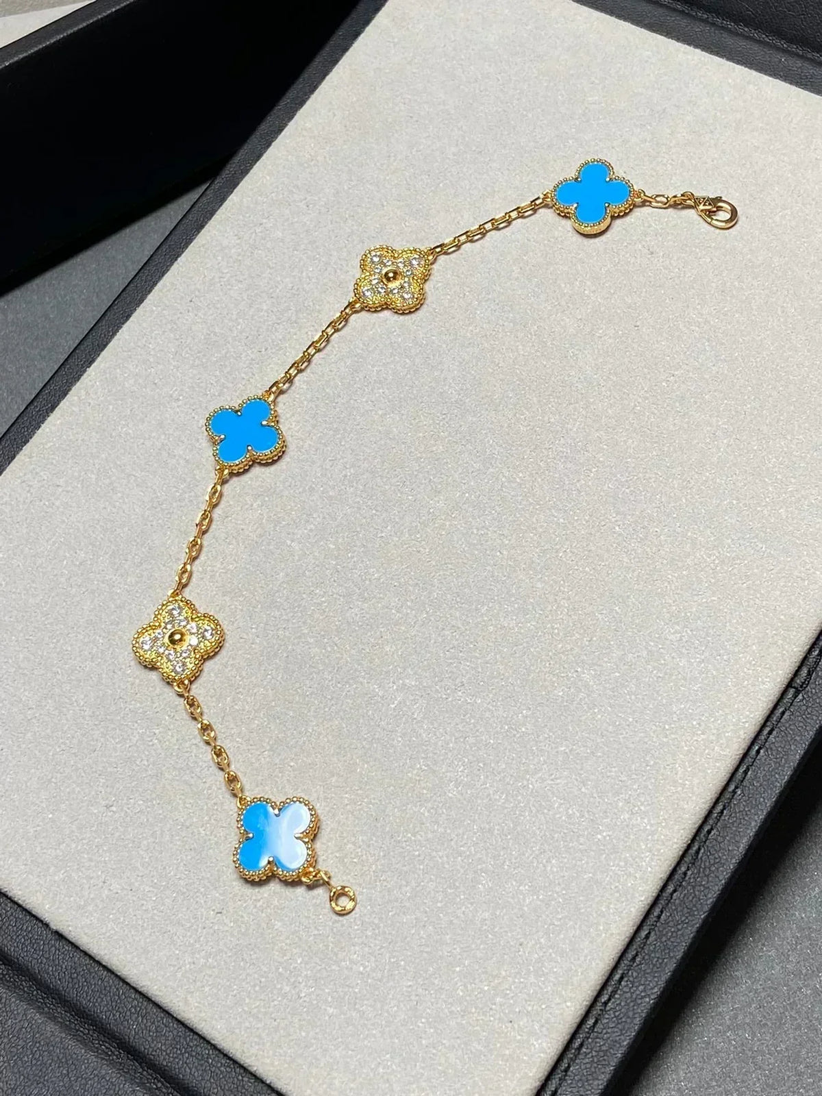 [Dawnora Jewelry] CLOVER 5 MOTIF BLUE AGATE BRACELET COLLECTION