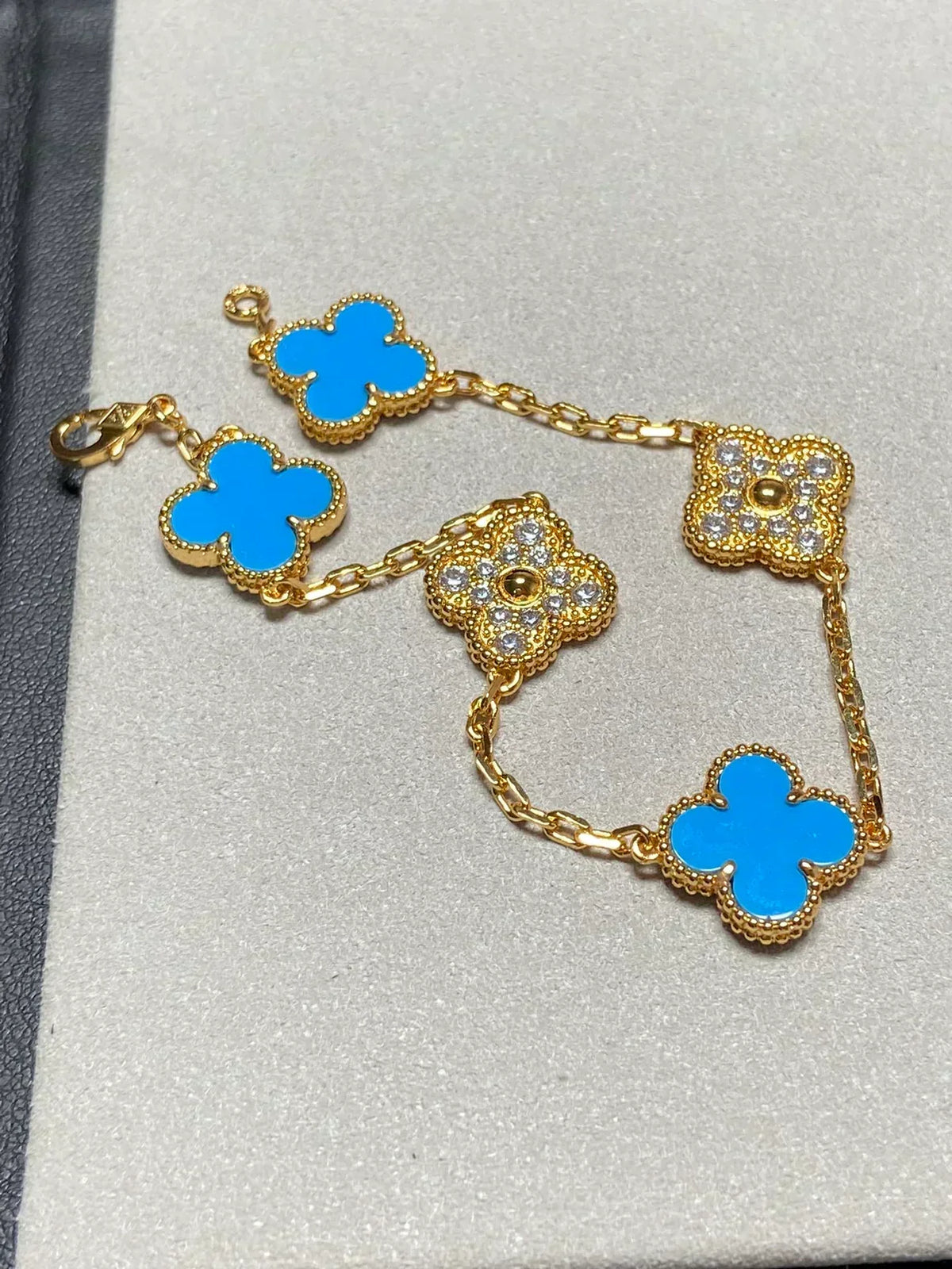 [Dawnora Jewelry] CLOVER 5 MOTIF BLUE AGATE BRACELET COLLECTION