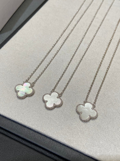 [Dawnora Jewelry]CLOVER MEDIUM SILVER WHITE MOP NECKLACE