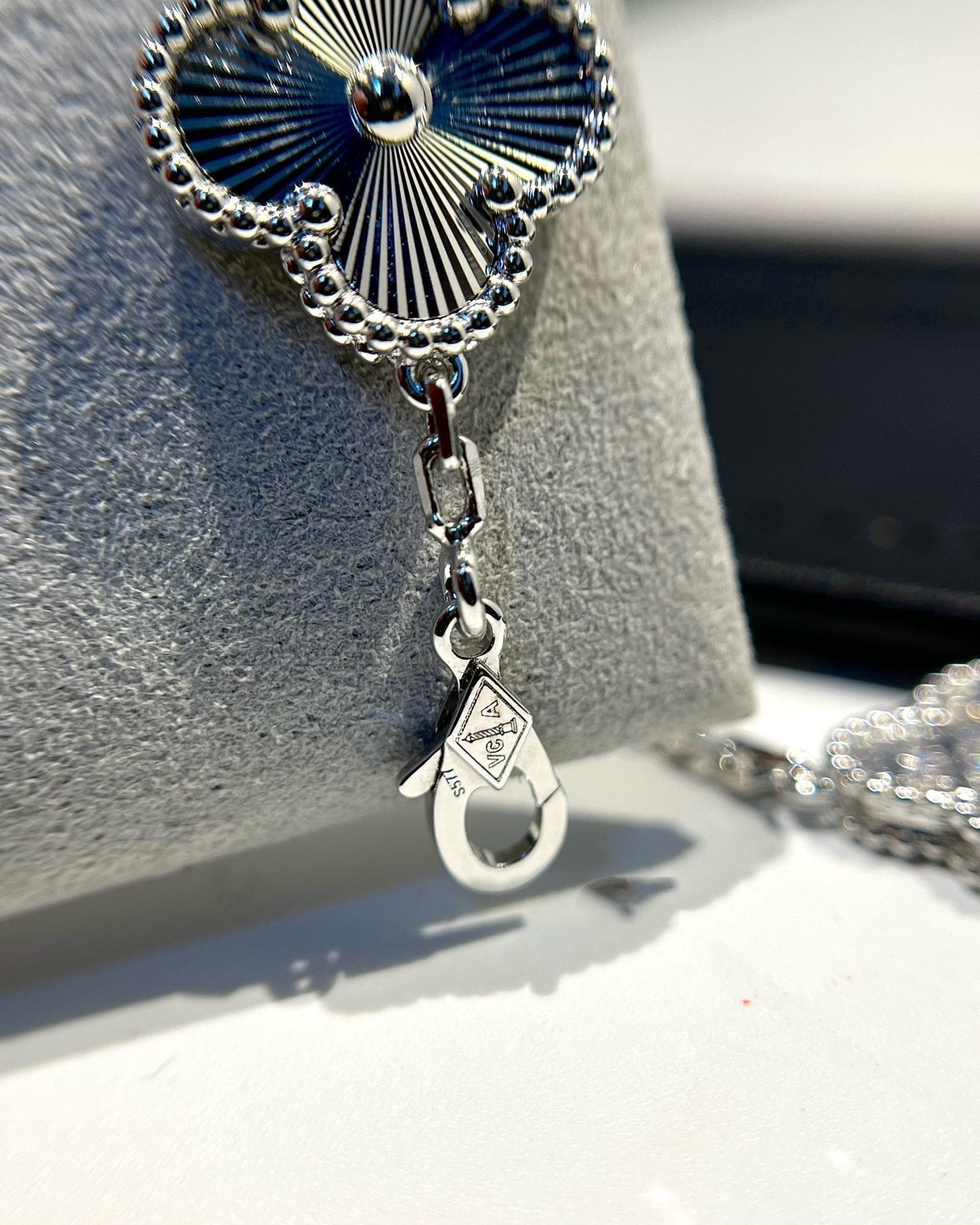 [Dawnora Jewelry] CLOVER 5 MOTIF LASER BRACELET COLLECTION