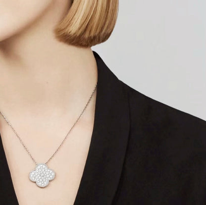 [Dawnora Jewelry]CLOVER 25MM LARGE PENDANT DIAMOND PAVED SILVER NECKLACE