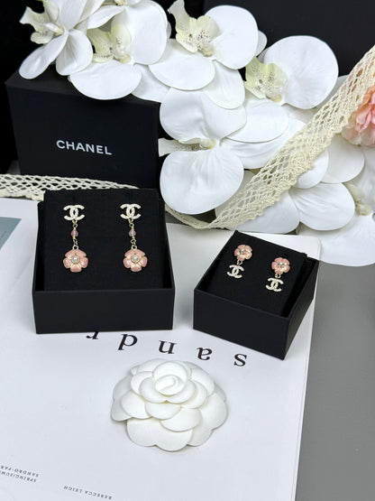 [Dawnora Jewelry]26C Pink Camellia Enamel Pendant with Double C Earrings