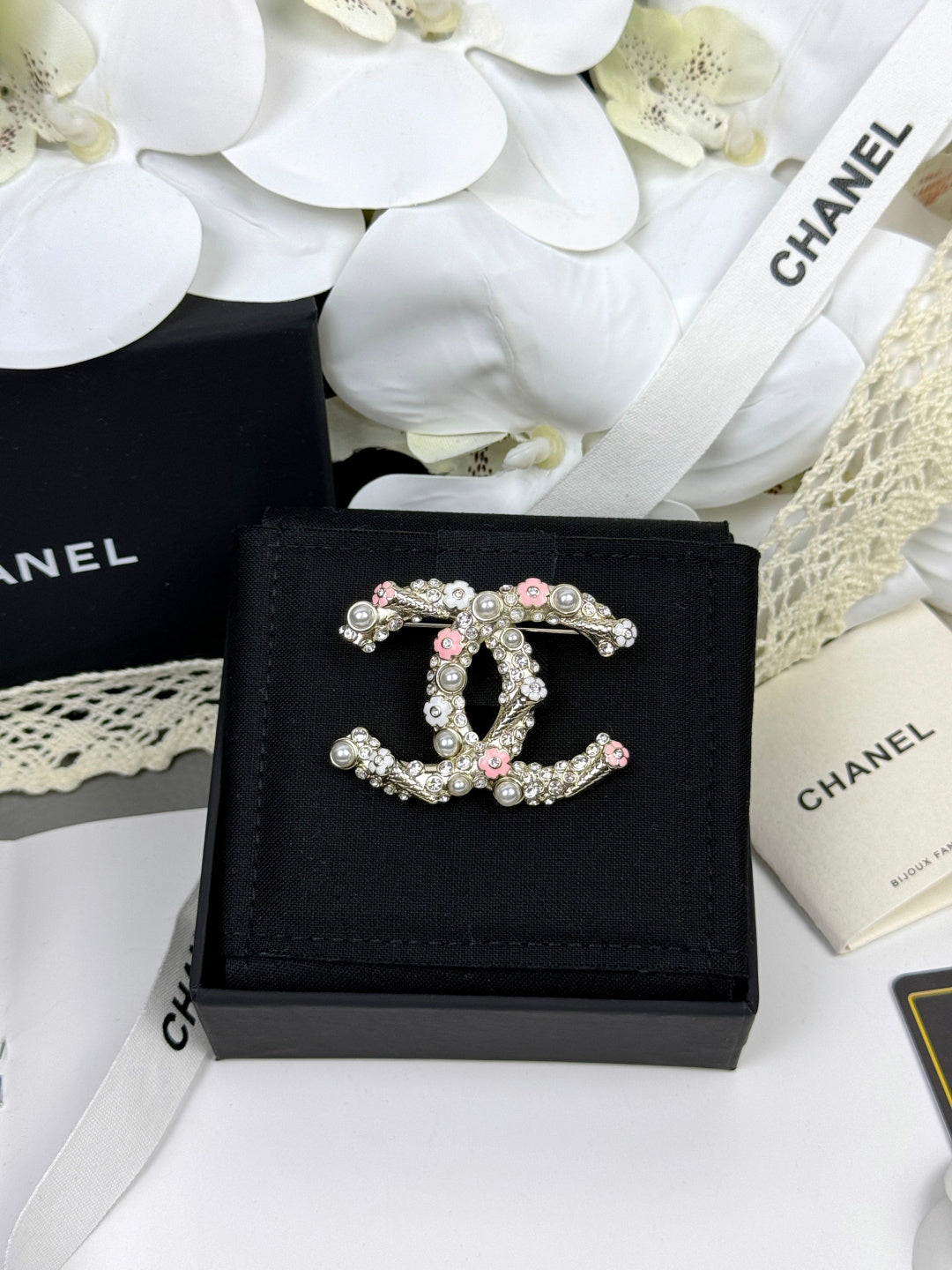 [Dawnora Jewelry]26C Pink-White Enamel Ice Cream Cone Double C Brooch