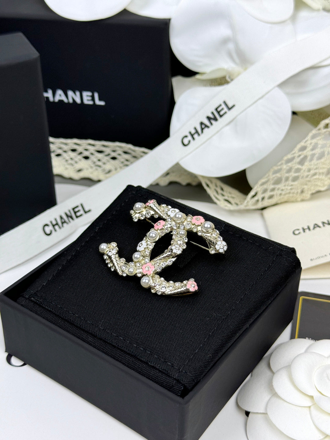 [Dawnora Jewelry]26C Pink-White Enamel Ice Cream Cone Double C Brooch
