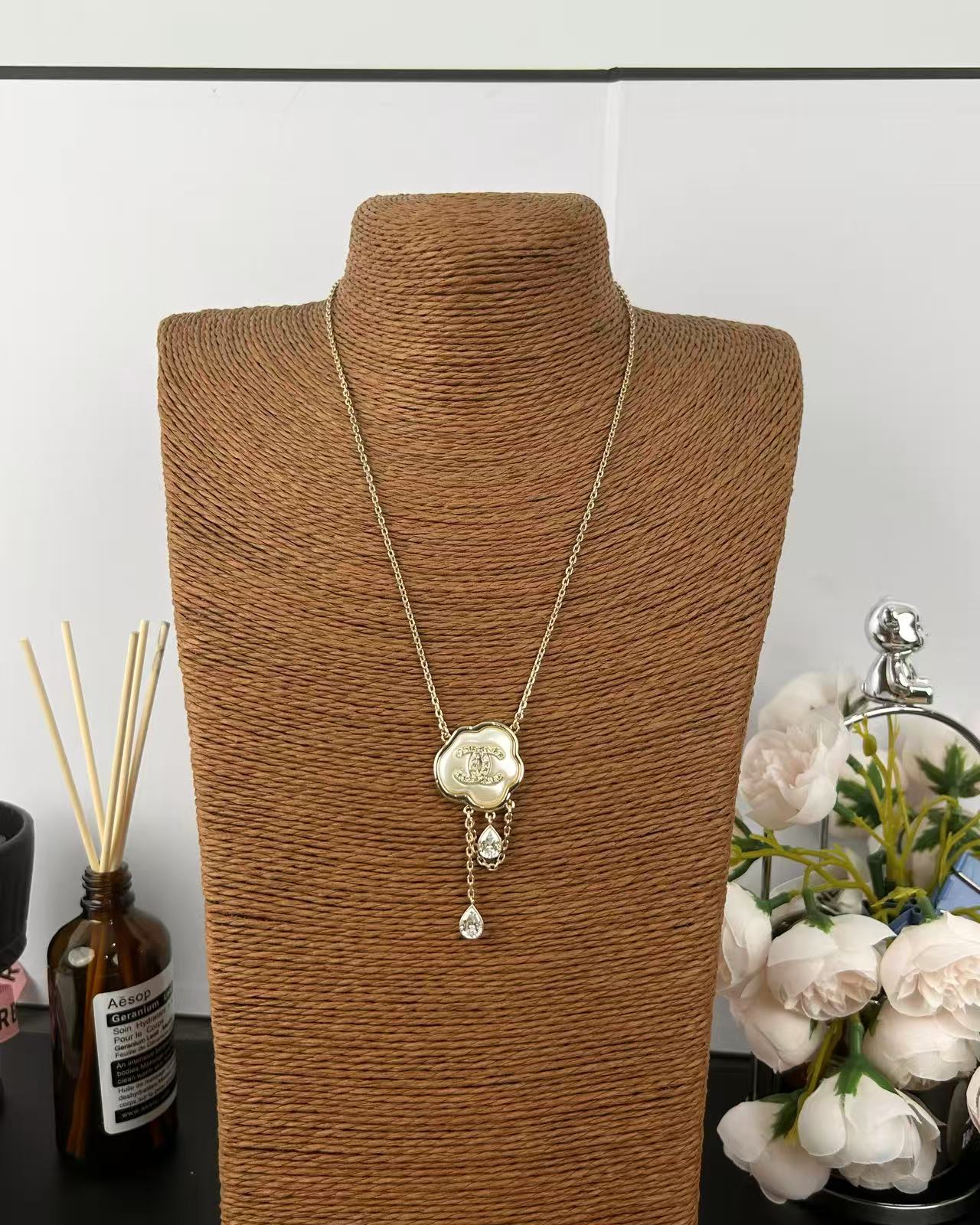 [Dawnora Jewelry]Cloud Pearl Mother-of-Pearl Diamond Chain Pendant Necklace