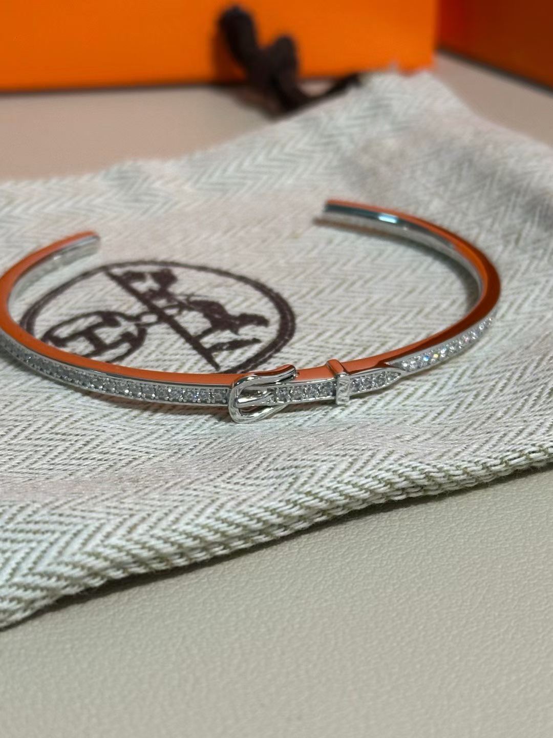 [Dawnora Jewelry]DIAMOND-ENCRUSTED BRACELET THREE COLORS